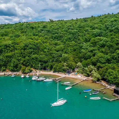 By Interhome * Trget